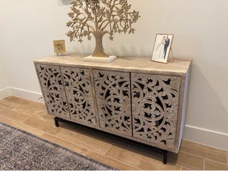 Credenza