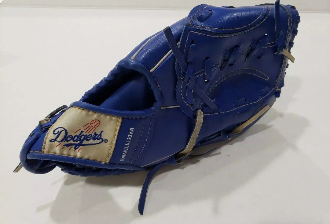 VINTAGE SGA Los Angeles Dodgers MLB Target YOUTH BASEBALL GLOVE 2605