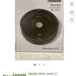 Robot - Roomba 675 - Vacuuming Robot