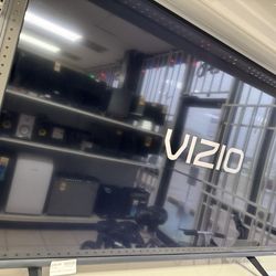 VIZIO 43” FLAT PANEL TV