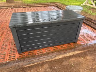 Deck Box