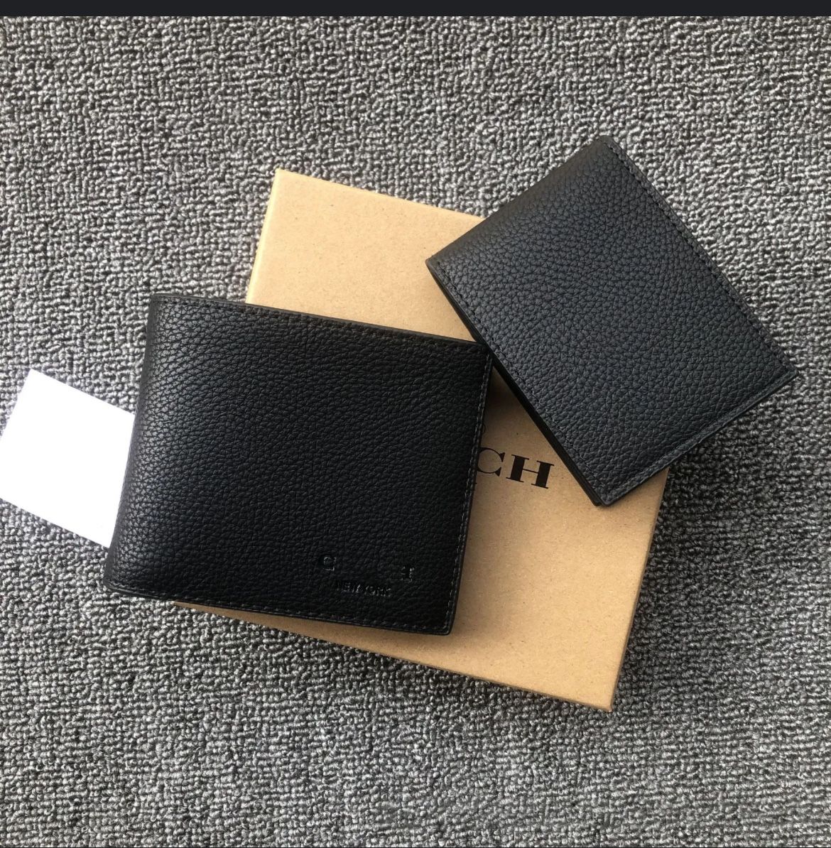 BRAND NEW COACH WALLET