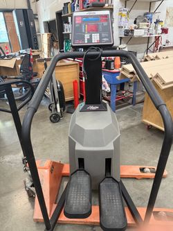 Pre-Owned Life Step 9500 HR Stepper