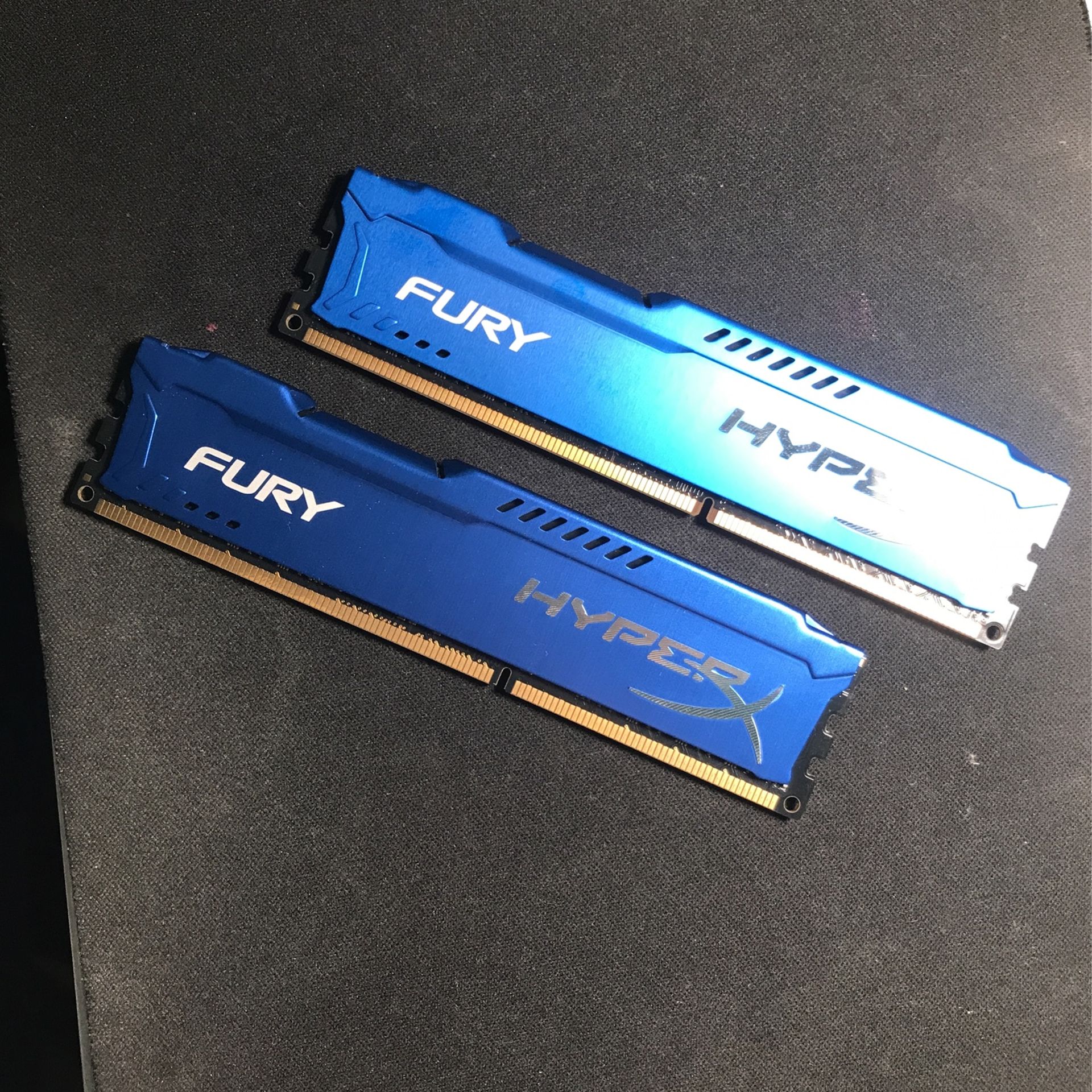 RAM 8gb X2 = 16gb, HX318C10F/8 , 