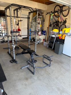 Squat rack
