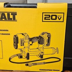 Brand new DeWalt 20V MAX Cordless Grease Gun Kit