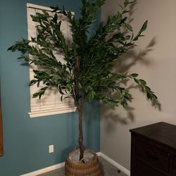 Beautiful Large Artificial Decor Tree