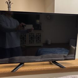 32 Inch LED HD TV