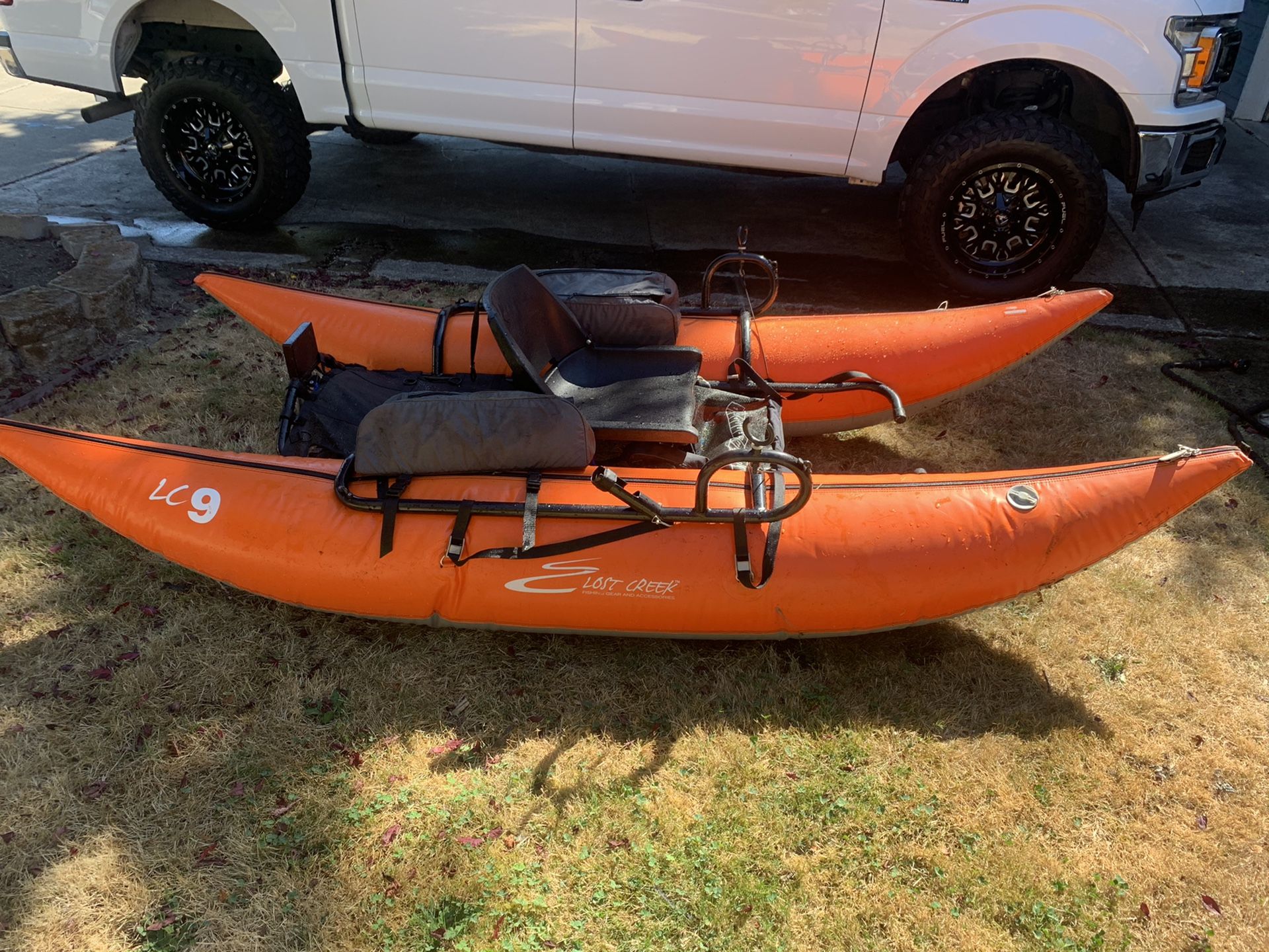 Pontoon boat Inflatable Lost creek 9ft