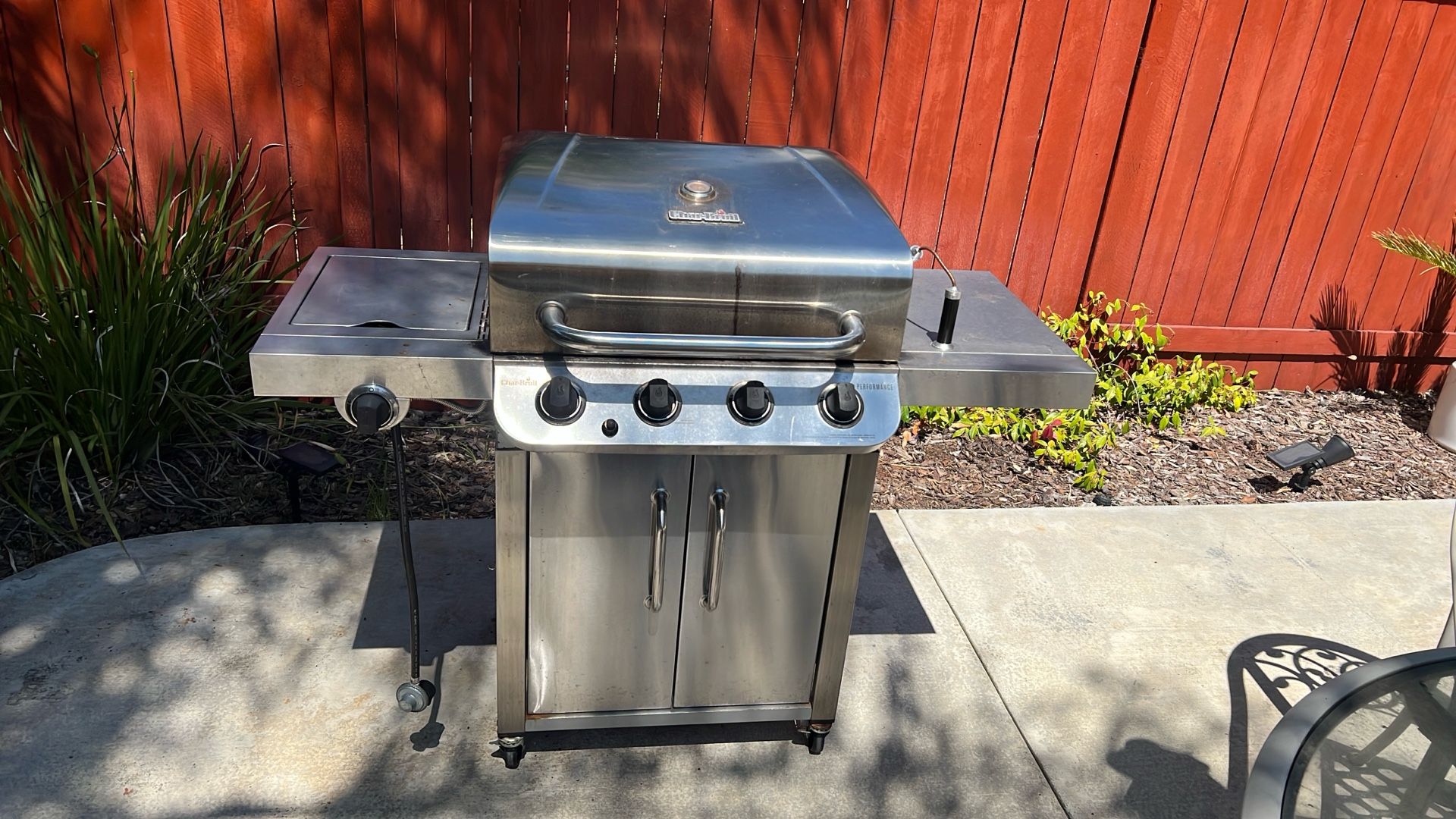 Propane BBQ 4 Burner With Stove Top Single Burner Barbeque