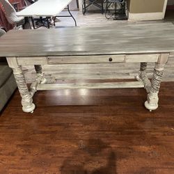 Dining Table/ Mesa 