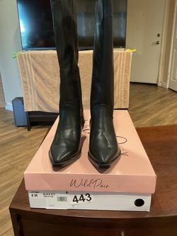 Wild Pair Letitia AP Tall Black Boots Size 8