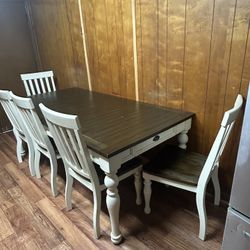 Table With 5 Chairs