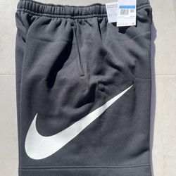 New Men’s Nike Sweat Shorts Size Medium 