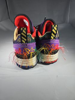 Adidas Multicolor Sneakers w/ Zipper Pocket – Men’s Size 5 🔥