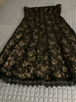 Beautiful Strapless Lace Dress