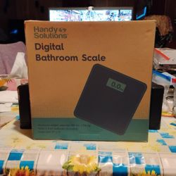 Brand New Handy Solutions Digital Bathroom Scale 