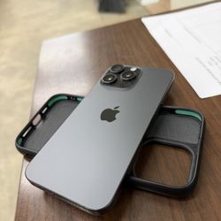 iPhone 15 Pro Max 256 GB - Unlocked