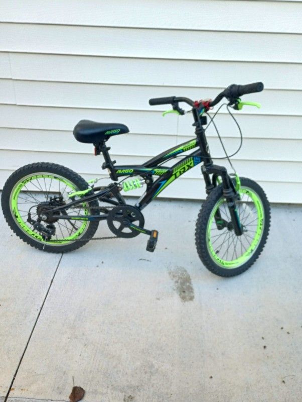 18" Boys Bike