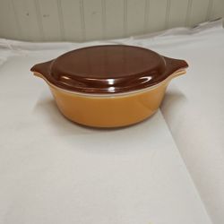 Vintage Pyrex- 1 Pint - Shelton 