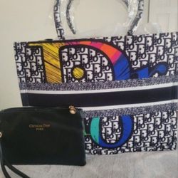CD Women's Handbag 