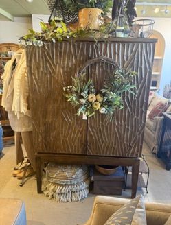 Carved Hutch