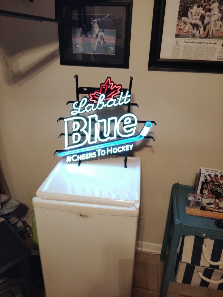 LaBatt Blue Neon Beer Sign