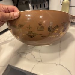 pyrex bowls 