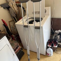 Crutches 