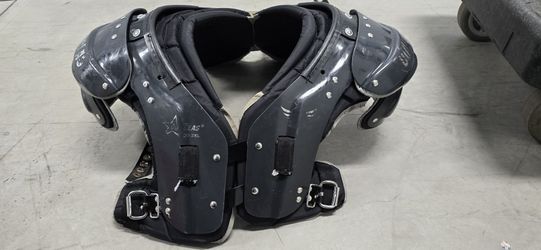 Adult Douglas Football Shoulder Pads 2xl