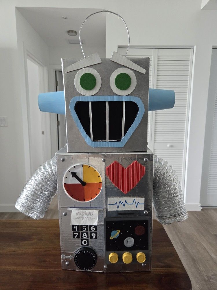 Robot Costume 3-4yr Old