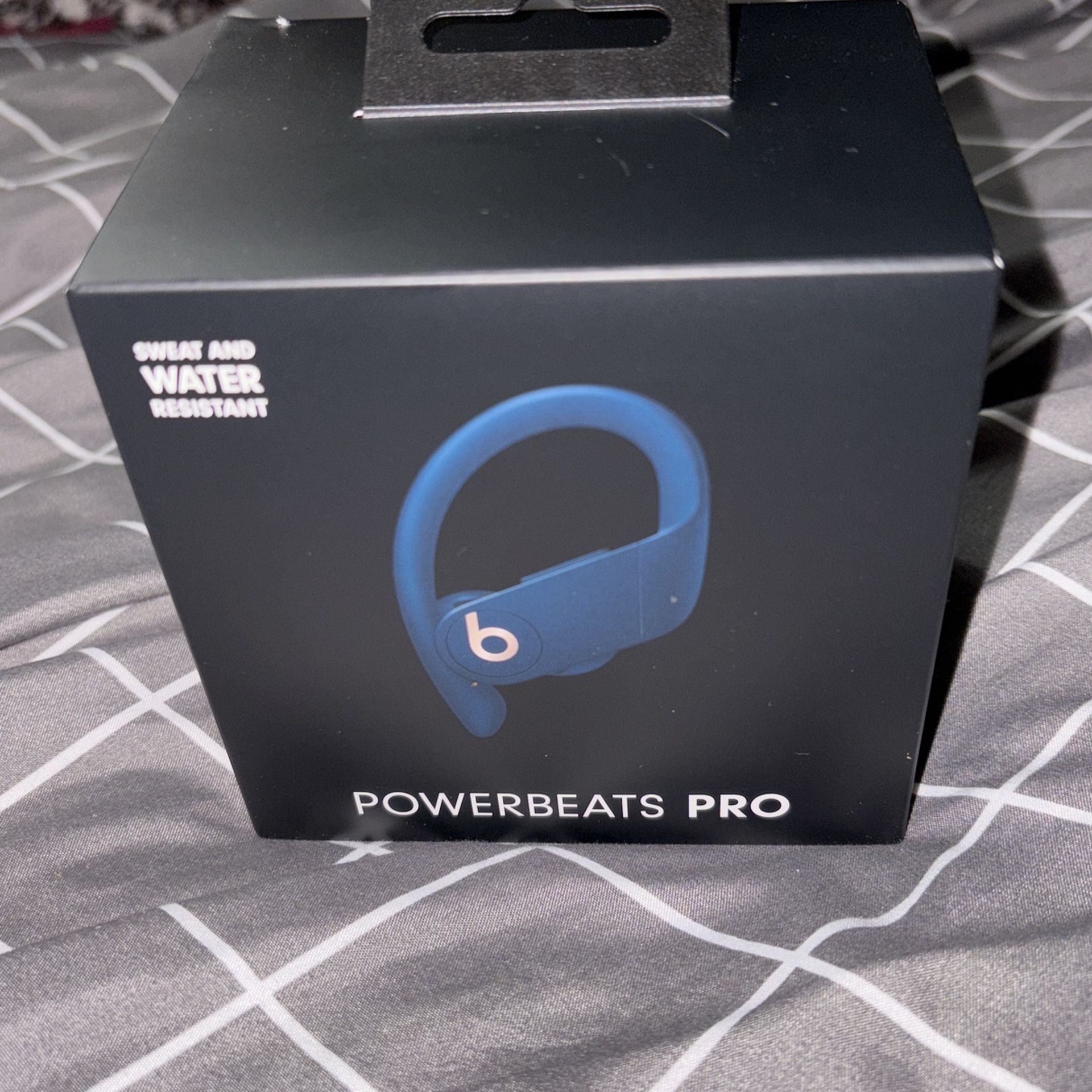 Brand New beats powerbeats pro