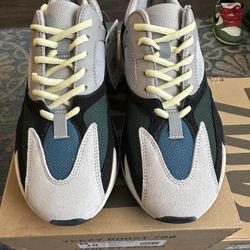 Adidas Yeezy Boost 700 Wave Runner