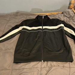 Nike Activewear Athletic Jacket - Size Large- Black White And Gray Grey with Pockets - Has Stain!