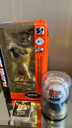 SF Giants Barry Bonds 715 Home Run Bobblehead, Ball & Pin Commemorative Set