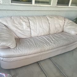 Free Couch 