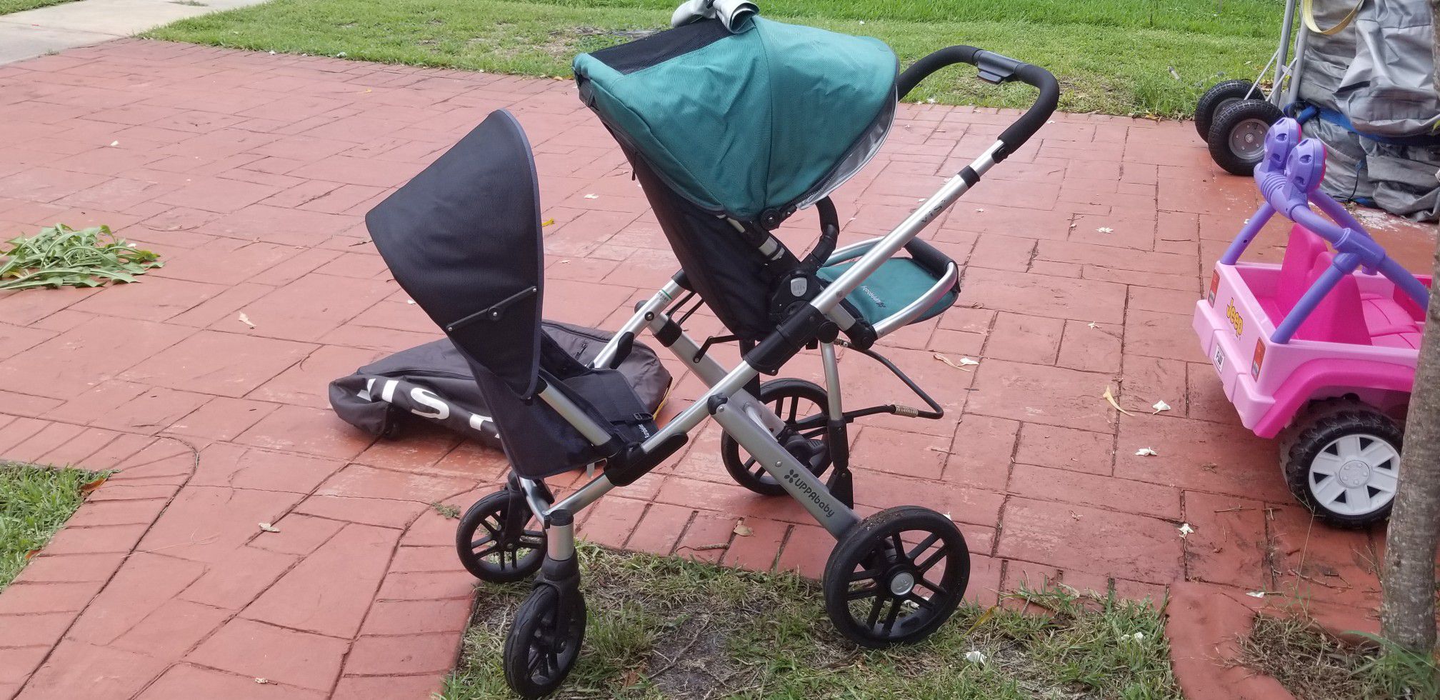 Uppababy double stroller