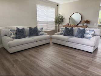 Cindy Crawford Oversized Sofa Set