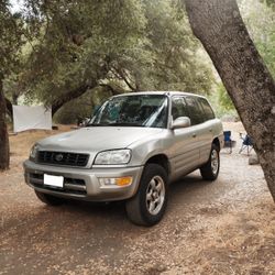 1999 Toyota Rav4