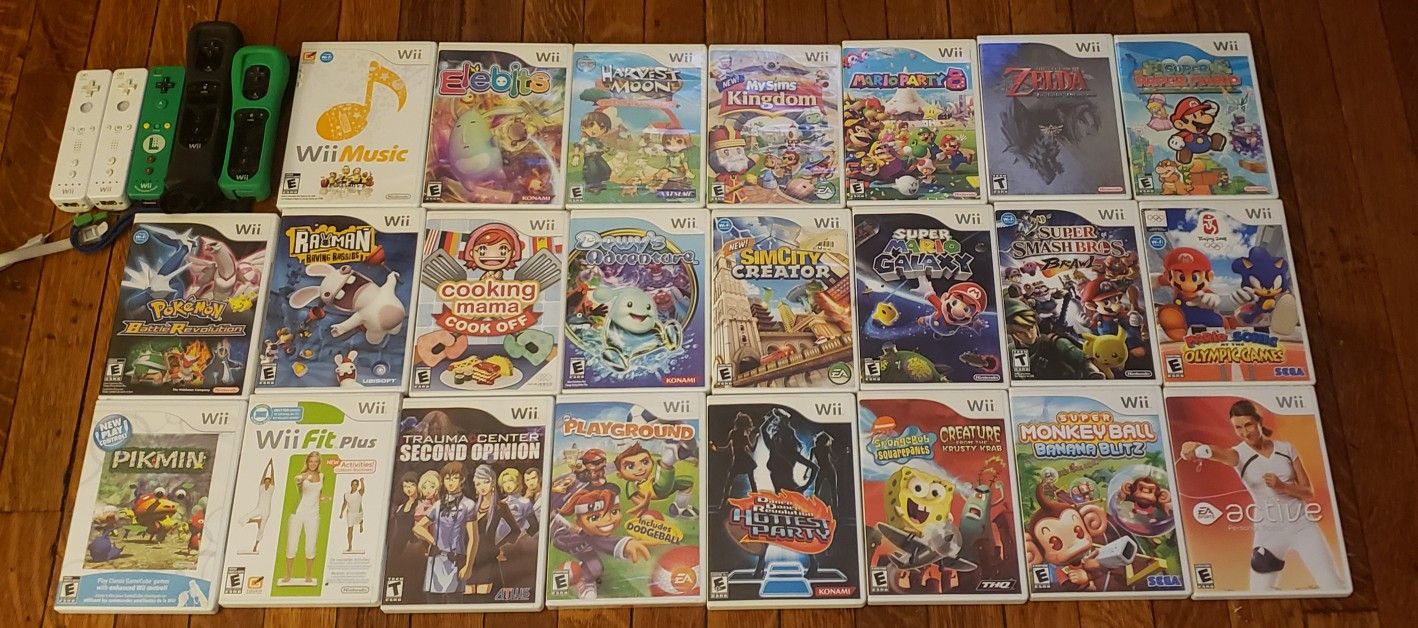 Nintendo Wii U and Gamepad, 23 Nintendo Wii Games and 5 Wiimotes