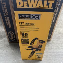 New Dewalt 12” chainsaw with battery