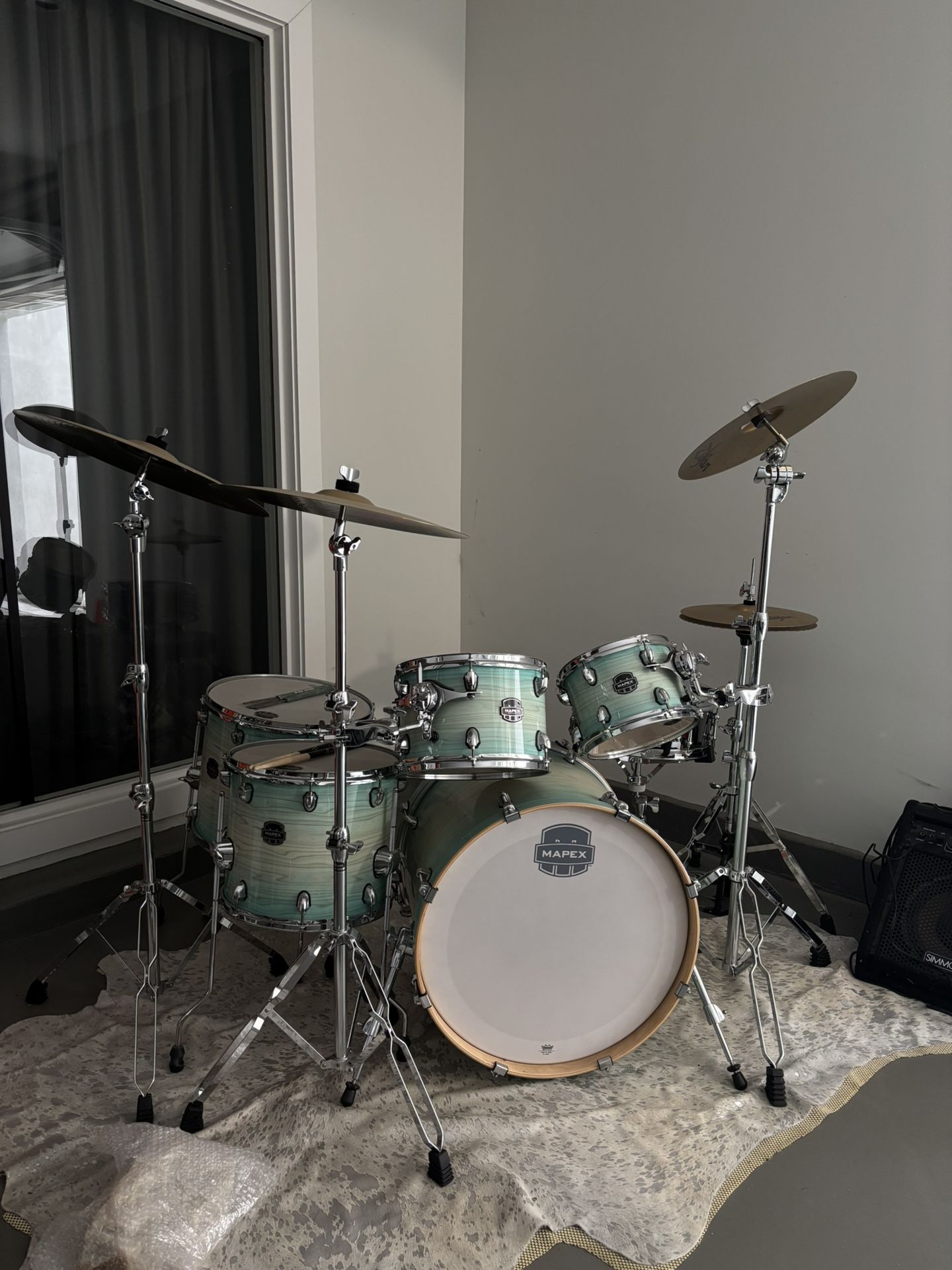 MAPEX ARMORY 6PC DRUM SET W/ ZILDJIAN CYMBAL SET *basically new*