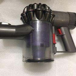 Dyson Main Body ( Without Battery ) for Dyson V6 Vaccum Series .   Battery is not included with the sale   Item is washed and sanitized . And in very 