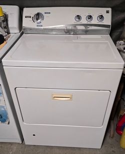 Secadora De Gas Kenmore Heavy Duty Con Garantía Lusiendo Y Trabajando Exelente  $250