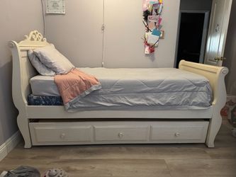 TwinXL-Size Wooden Sleigh-Style Daybed
