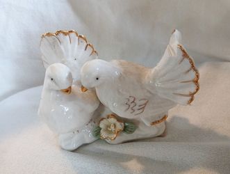 Pair of Doves for Peace 