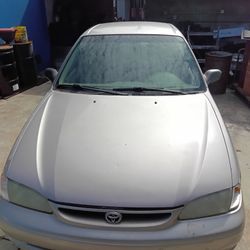 2000 Toyota Corolla 700$