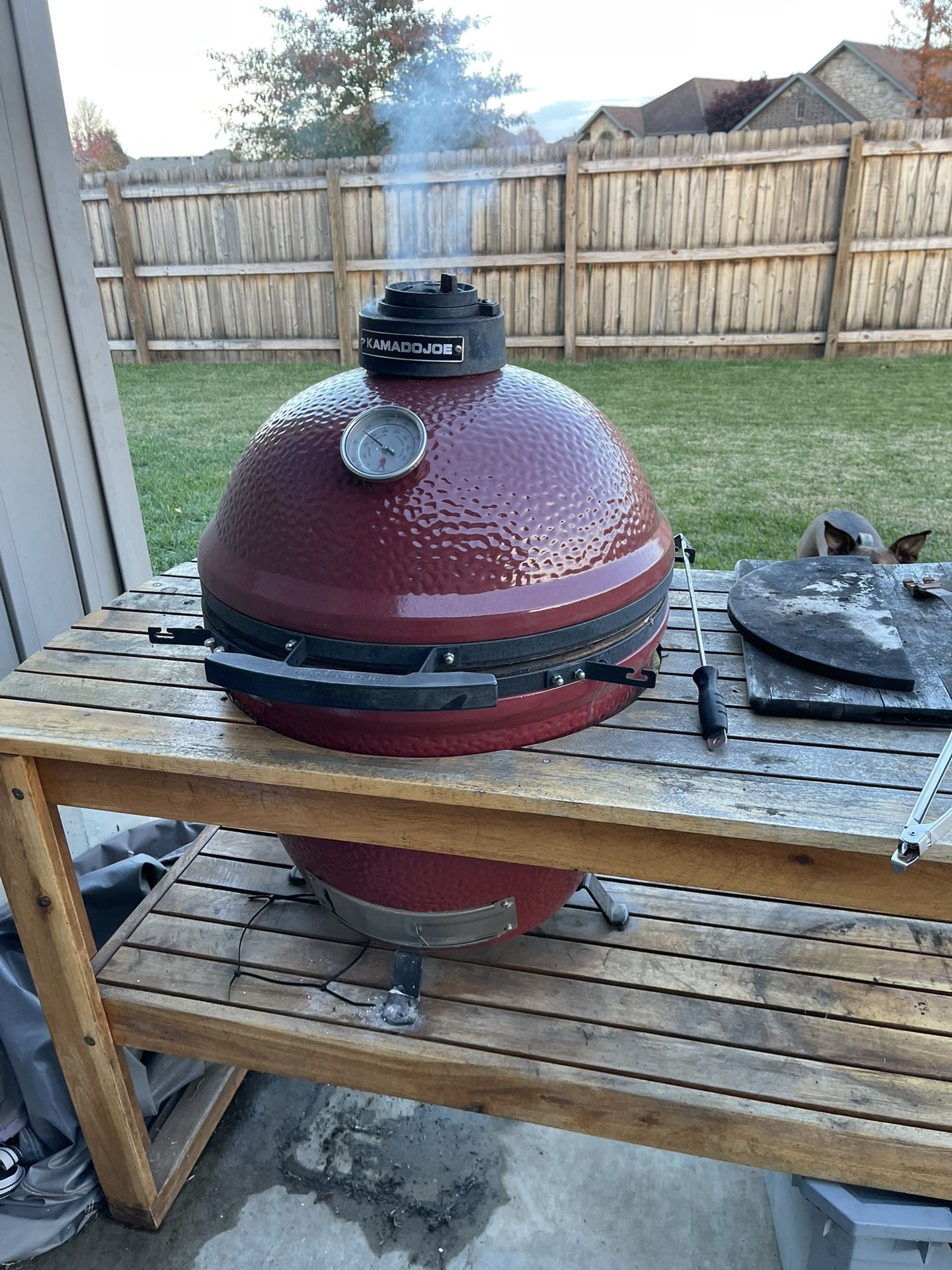 Kamado Joe - Medium Size 