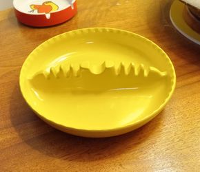 Yellow melamine ashtray USA