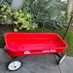 └➤➤➤ Radio Flyer | Classic Steel Pull Wagon -